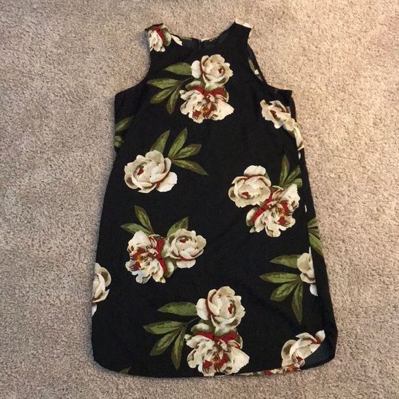 a.n.a | Rose Dress - Picture 2 of 5